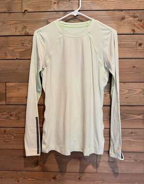 Lululemon It's Rulu Run Long Sleeve Shirt Ribbed Light Green Size 8